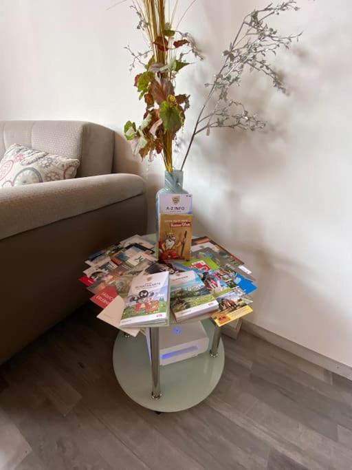 Leo Apart 1 Radfeld Extérieur photo