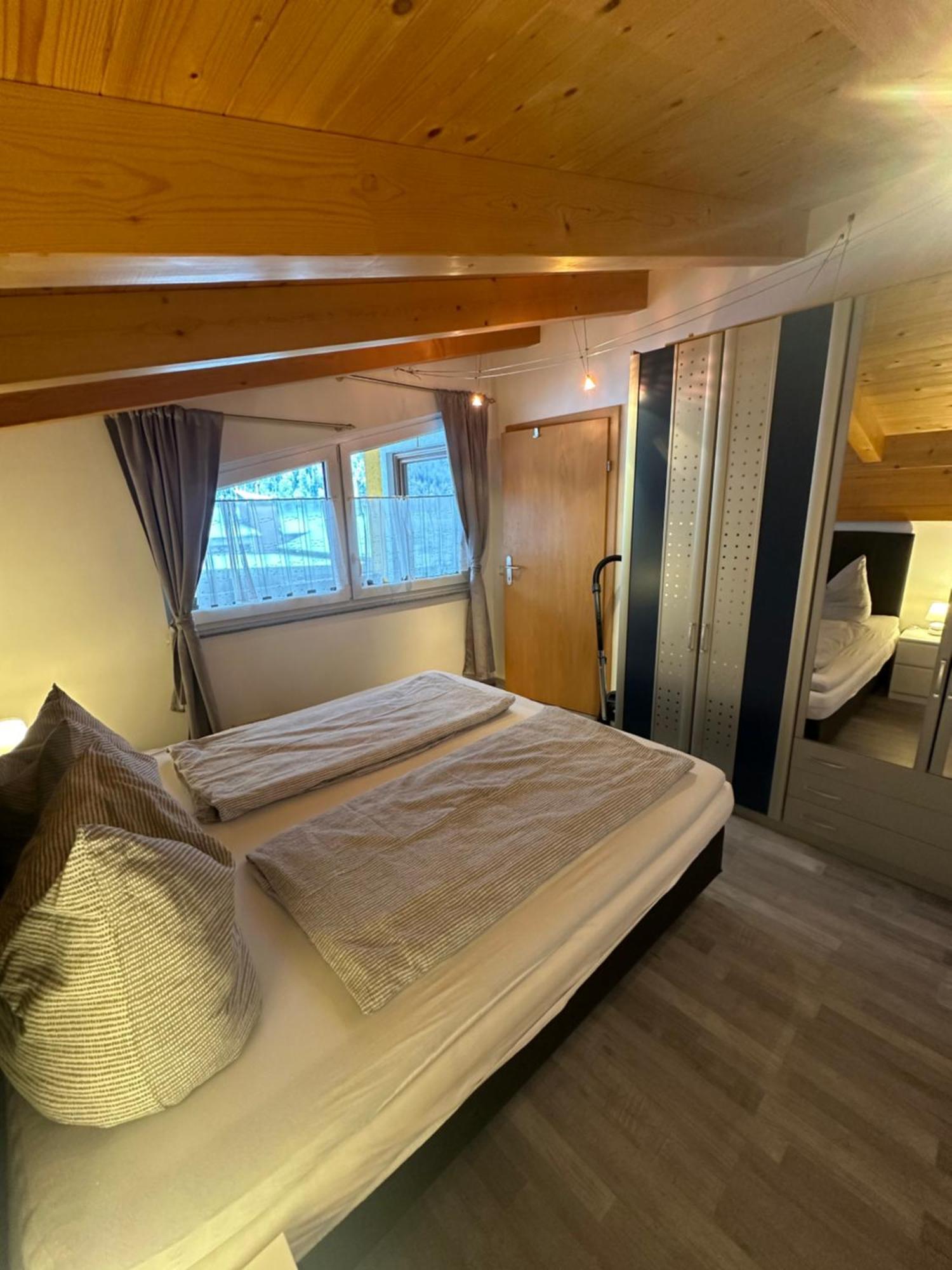Leo Apart 1 Radfeld Extérieur photo