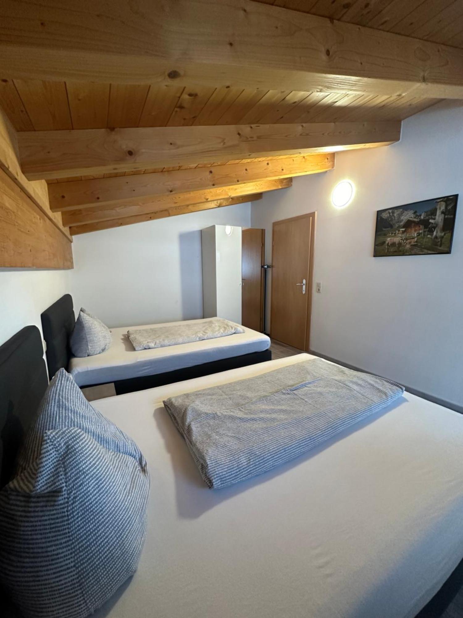 Leo Apart 1 Radfeld Extérieur photo